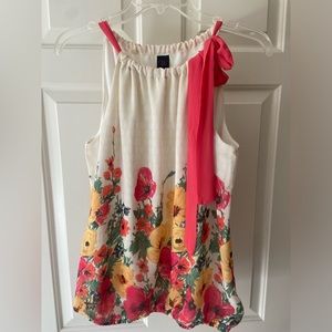 Sleeveless feminine Floral Tie-tank